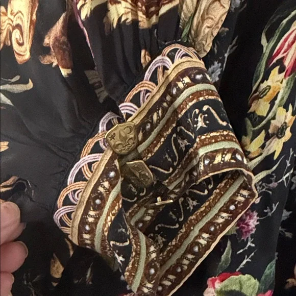 Camilla Friend In Flora Raglan Sleeve Silk - Picture 9 of 15